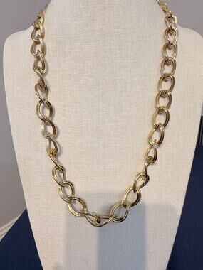 Vintage Gold Tone Oval Link Chain Necklace 30”